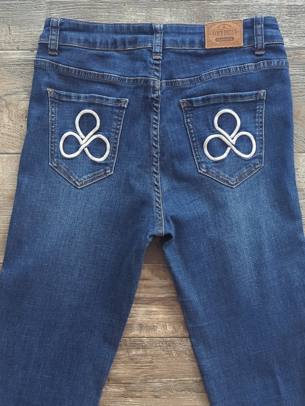 RANCH DRESS'N Fallon Taylor Barrel Pocket Medium Wash Denim bootcut jean S (2-4) - Picture 8 of 16